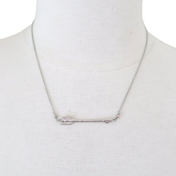 CHIBI JEWELS Arrow necklace - Picture 1 of 3